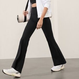 Athleta Elation Flare Small Petite